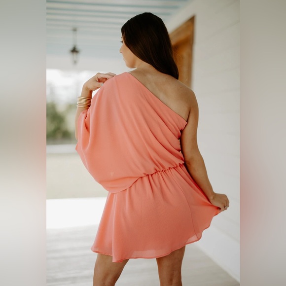 Coral One Shoulder Dress Size L (NWT) - Picture 2 of 6